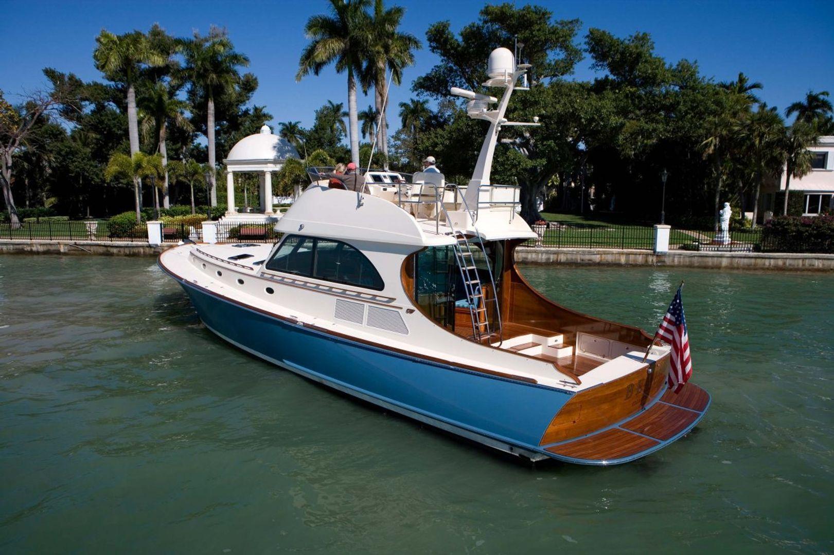 Hinckley Talaria 55 MKII 57'