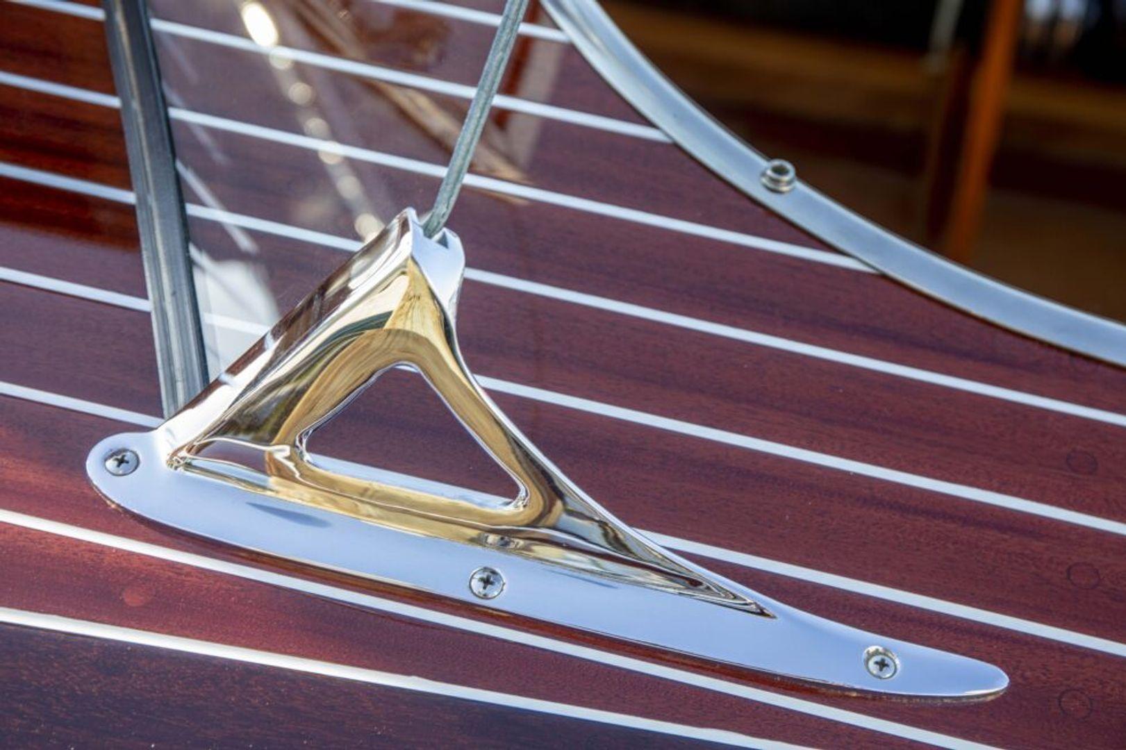 Van Dam Boats The Ghost 30'