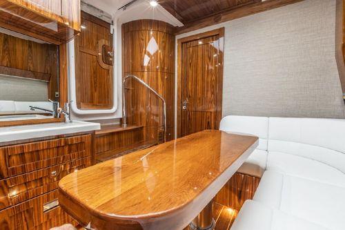 HCB Estrella 65'