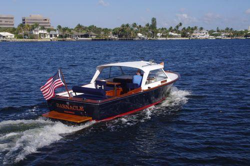 Barnacle, Bertram Express Cruiser 25'