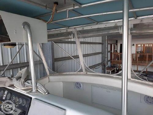 Bertram motor yacht 42'
