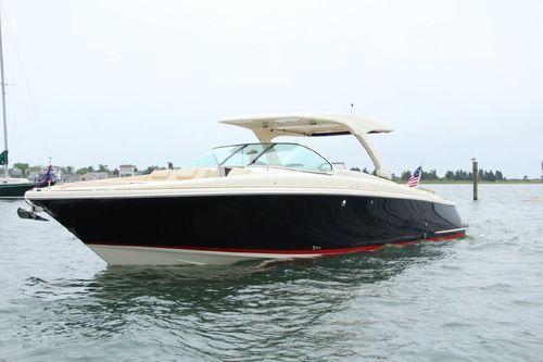 Chris-Craft Launch GT 35'