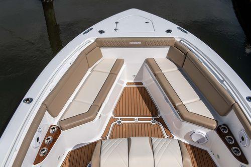 Everglades Boats CC 39'