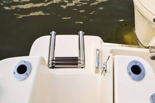 Scout Boat 215 XSF 21'