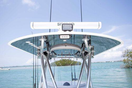 Contender ST 32'