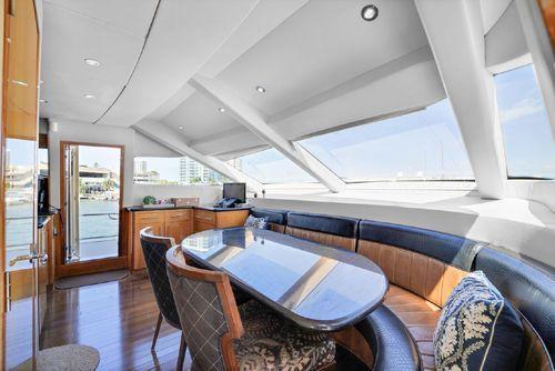 Hatteras Motor Yacht 80'