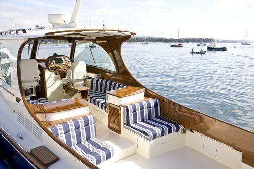 Hinckley Picnic Boat 37S 38'