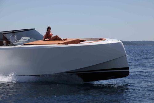 Vanquish Yachts VQ 50'