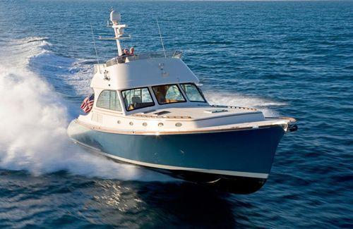 Hinckley Talaria 55 MKII 57'