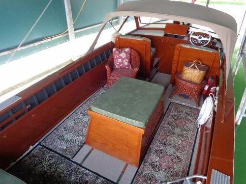 Chris-Craft Sea Skiff/Utility 27'