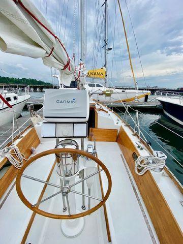 Whimsey, Hinckley Pilot 35'