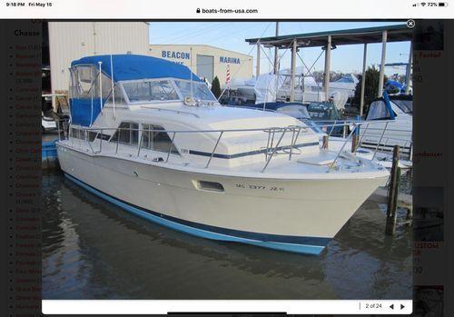 Chris-Craft Catalina 35'