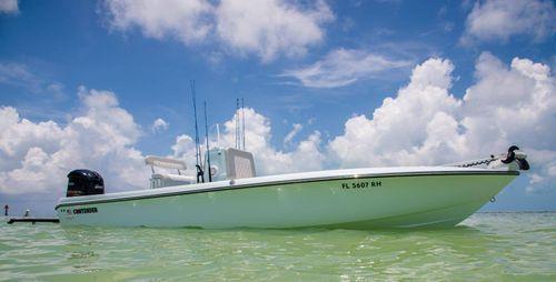 Contender Bay 25