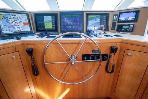 Hatteras 100 Motor Yacht Avanti 100'