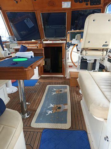 Grand Banks Eastbay FB 43'