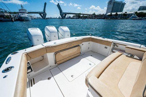 Scout Boat Lxf 35'