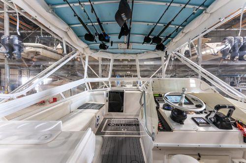 Contender Side Console 35'