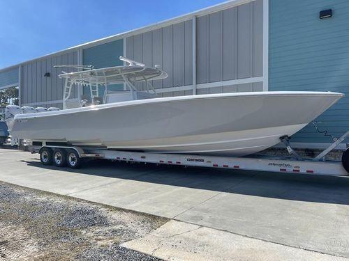 Contender ST 44'