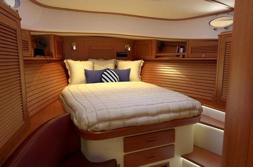 Hinckley Picnic Boat 37S 38'