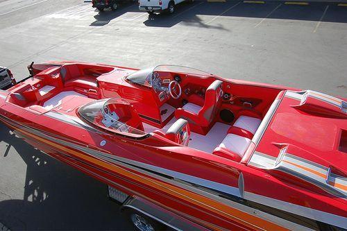 DCB Performance Boats SD30'