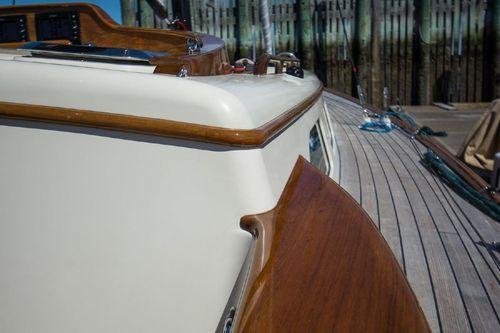Morris M42x Ranger 42'