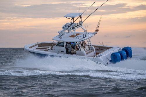 Everglades Boats CC 39'