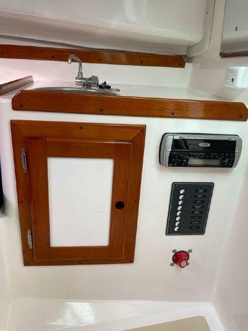 Hunt Yachts Sass-Sea, Surfhunter 25'