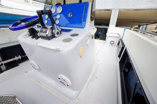 Chris-Craft 33 Scorpion 32'