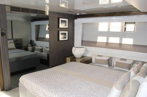Pearl Yachts 65'