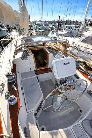 Sabre Sailboats 38'