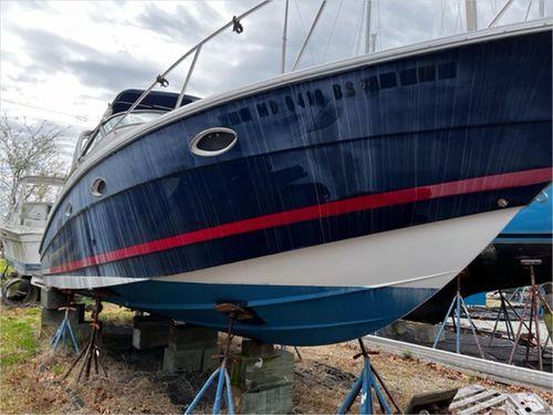 Chris-Craft Express Cruiser 33'