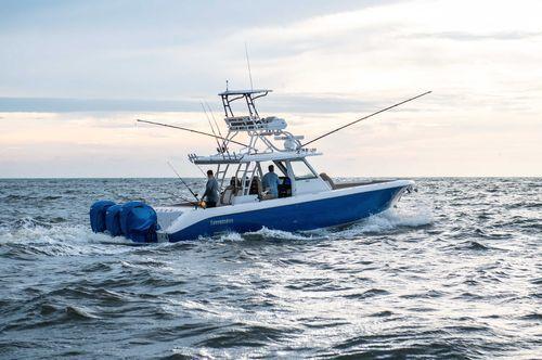 Everglades Boats CC 39'
