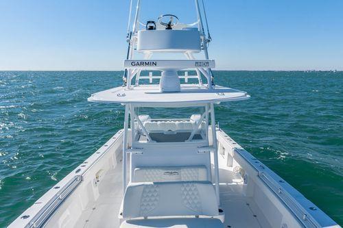 Invincible Boats Catamaran 35'