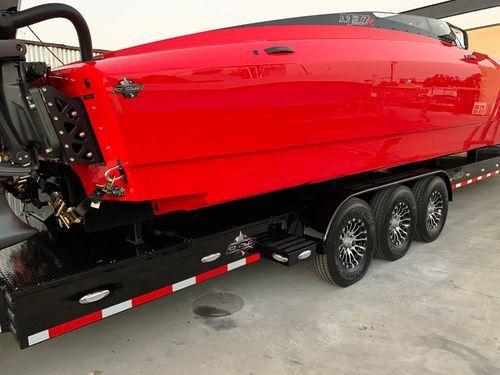 DCB Performance Boats M37R