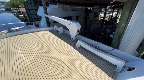 Hatteras Motoryacht Eleven 74'
