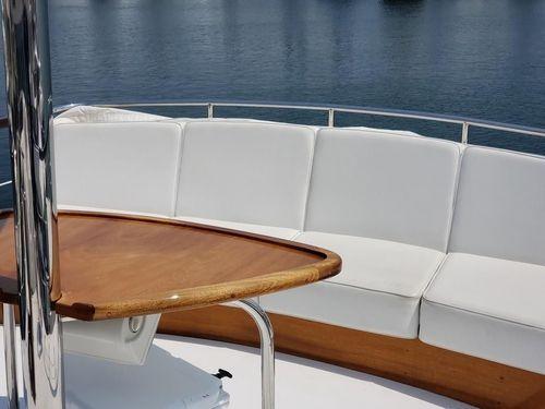 Chris-Craft Constellation Adagio 57'