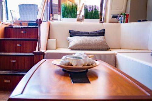 Pearl Yachts 60'