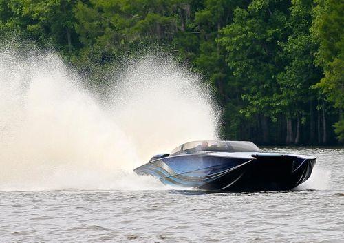 Skater Powerboats 388