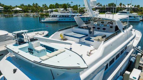 Hatteras Elite Series Motoryacht Pura Vida 92'
