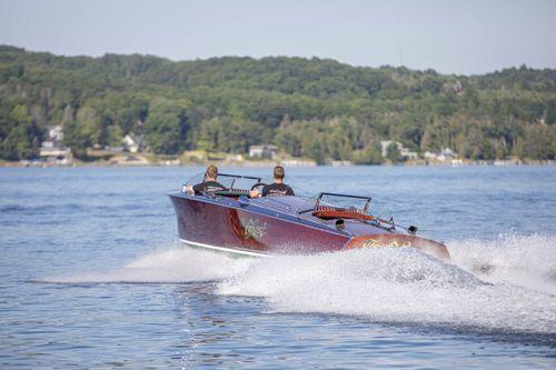 Van Dam Boats The Ghost 30'