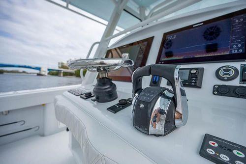 Yellowfin 39'