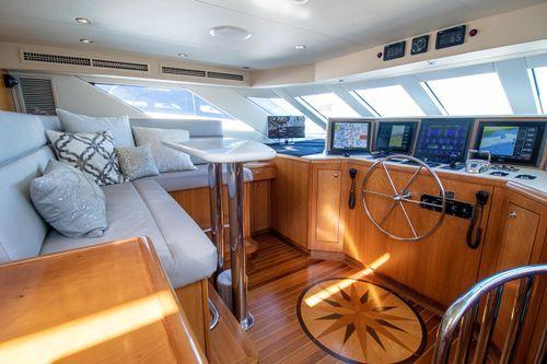 Hatteras 100 Motor Yacht Avanti 100'
