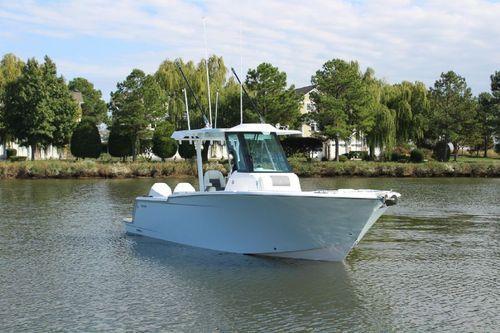 Bertram CC 28'