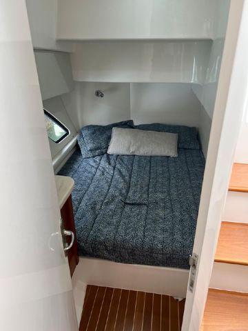 Intrepid 475 Sport Yacht 47'