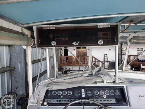 Bertram motor yacht 42'