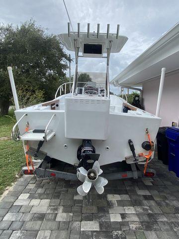 Chris-Craft Scorpion 213vf 21'