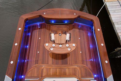 Jarrett Bay Jichi 46'