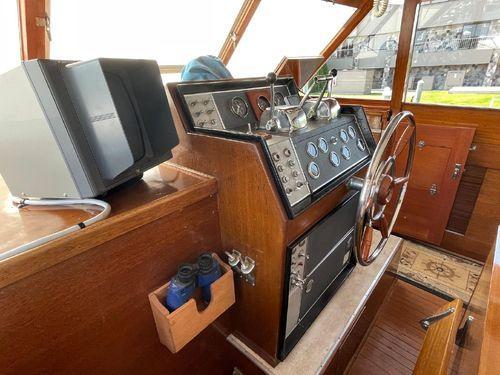Chris-Craft Connie 57'