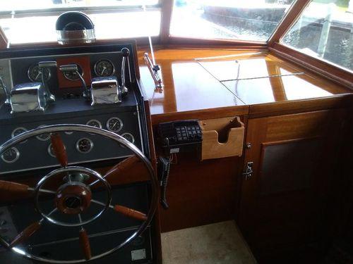 Chris-Craft Connie 57'