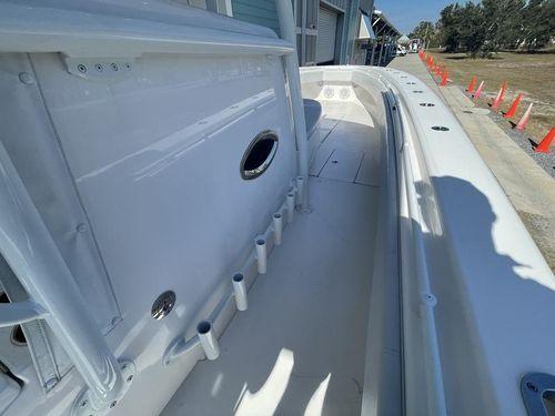 Contender ST 44'
